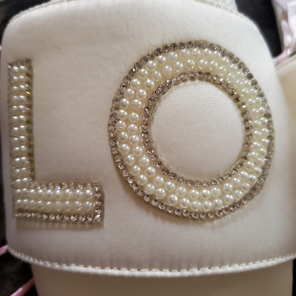 Slipers - Picture 3 of 5